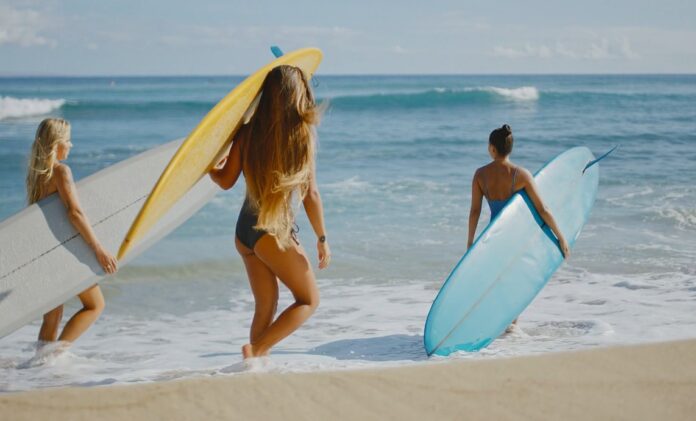 cancun beach activities